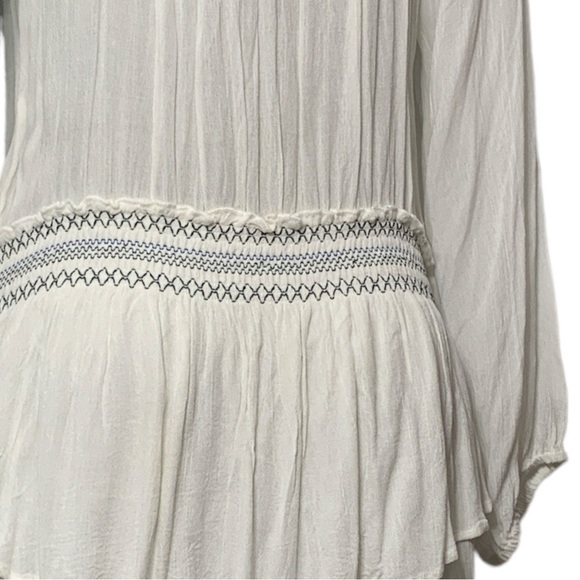 - *NEW* HYPE Gorgeous Summer Embroidery Dress Size M - Picture 9 of 15